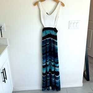 Bebe Maxi dress